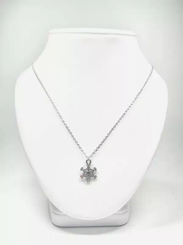 Silver Snowflake Necklace Set